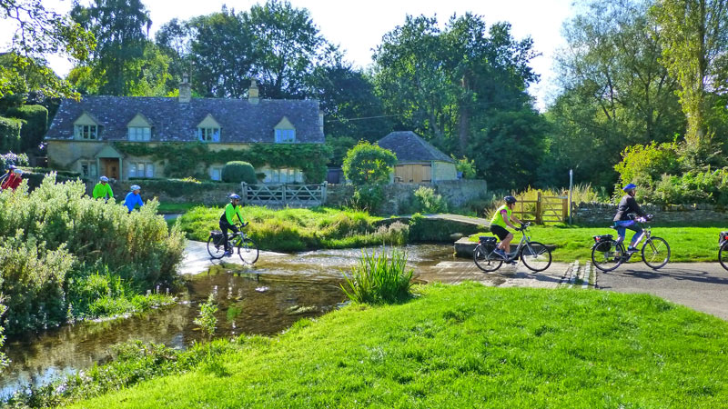 Bibury  Tetbury   40km